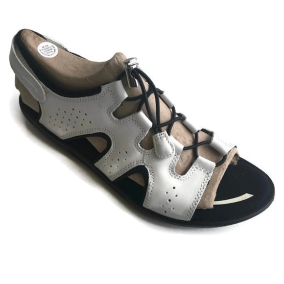 ecco bluma toggle sandal